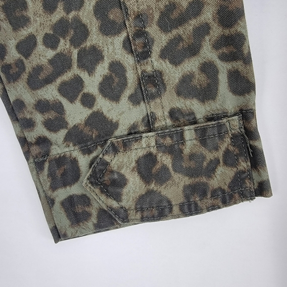 Good American Leopard Utility Jacket - Picture 6 of 13